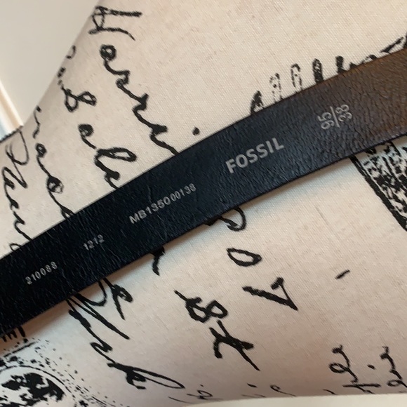 🤎Authentic Fossil Men’s Dark Brown Belt 38 🤎 - Picture 5 of 7